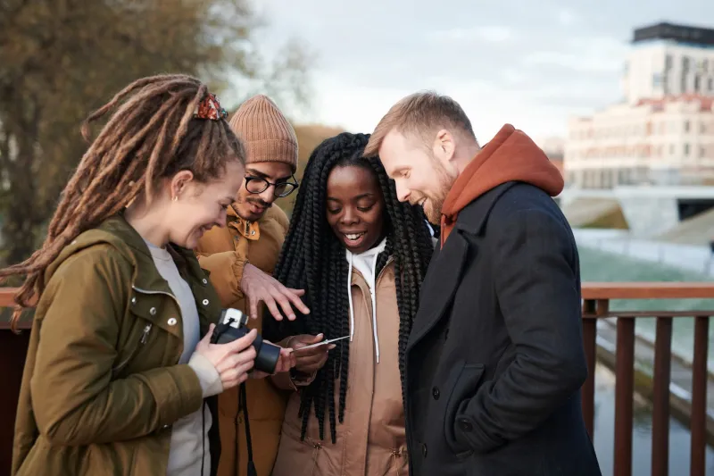 Your Group Chat Knows Before the Algorithm Does
